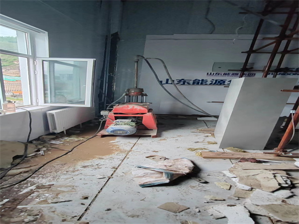 罗甸地基基础下沉墙体裂缝加固注浆顶升施工